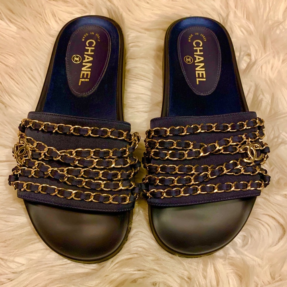 Chanel chain slides - Navy
